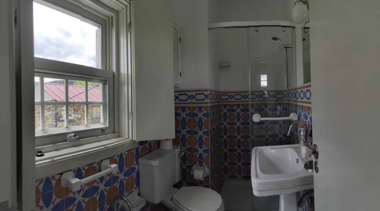 Vila Nazaré Panzió Castro Daire Kültér fotó