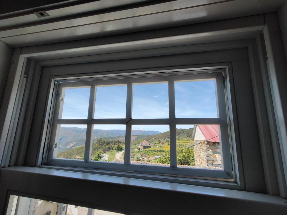 Vila Nazaré Panzió Castro Daire Kültér fotó